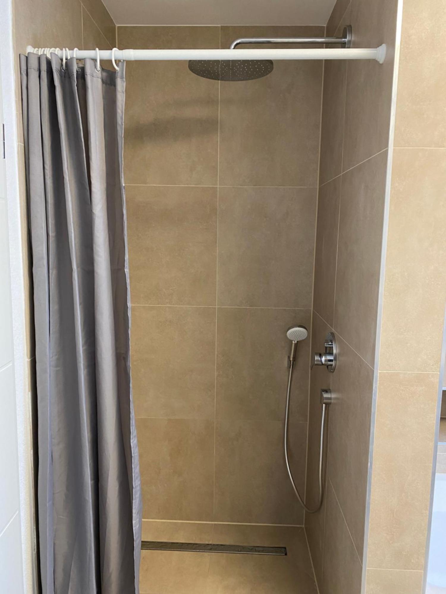 Modern Living Apartment - Naehe Krankenhaus, Altstadt, Bahnhof - 3-Zimmer Amberg Extérieur photo