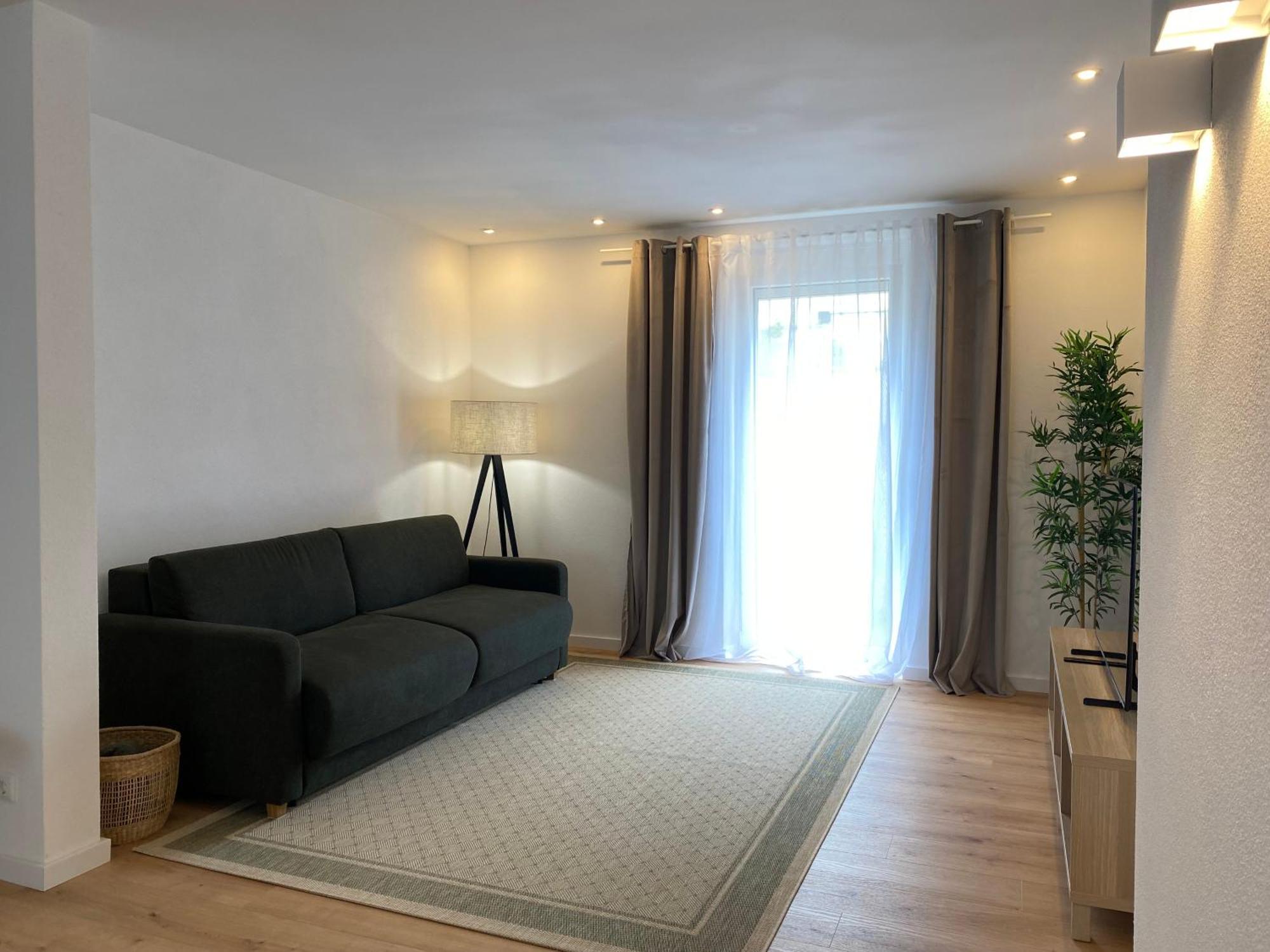 Modern Living Apartment - Naehe Krankenhaus, Altstadt, Bahnhof - 3-Zimmer Amberg Extérieur photo