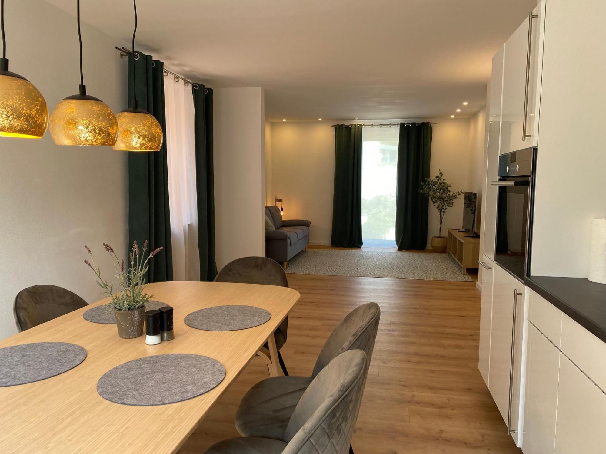 Modern Living Apartment - Naehe Krankenhaus, Altstadt, Bahnhof - 3-Zimmer Amberg Extérieur photo